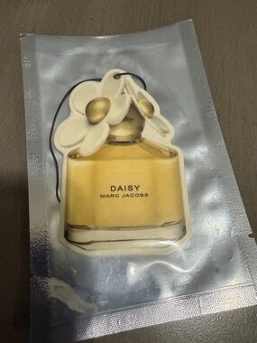 Marc Jacobs Daisy-CAR AIR FRESHNER